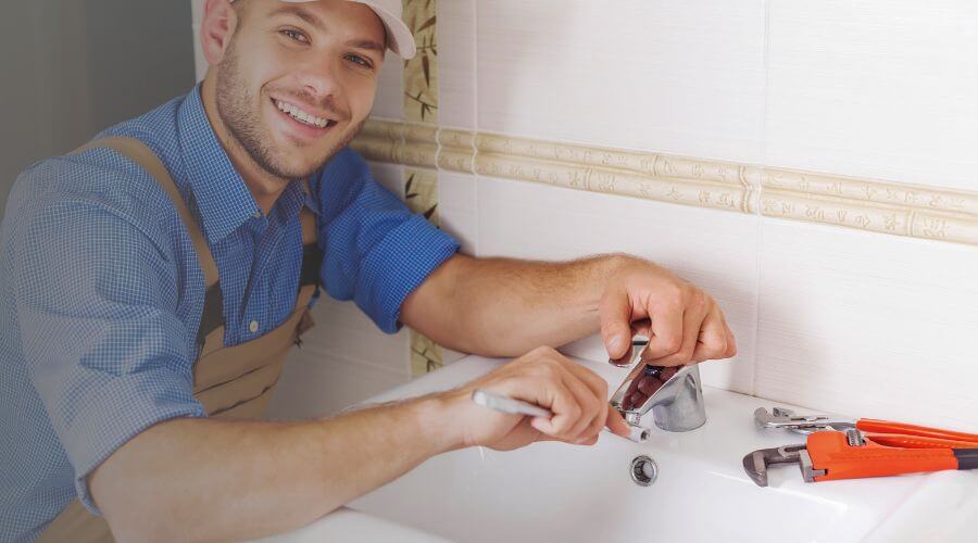 Professional clogged drains services in Tougaloo, MS